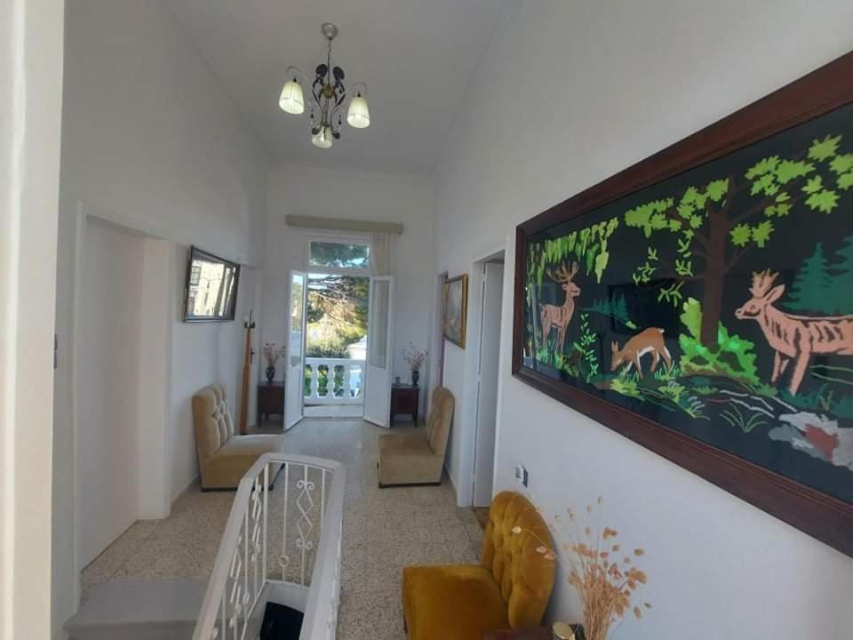 Tower Traditional Pool Villa เกรมาสตี ภายนอก รูปภาพ